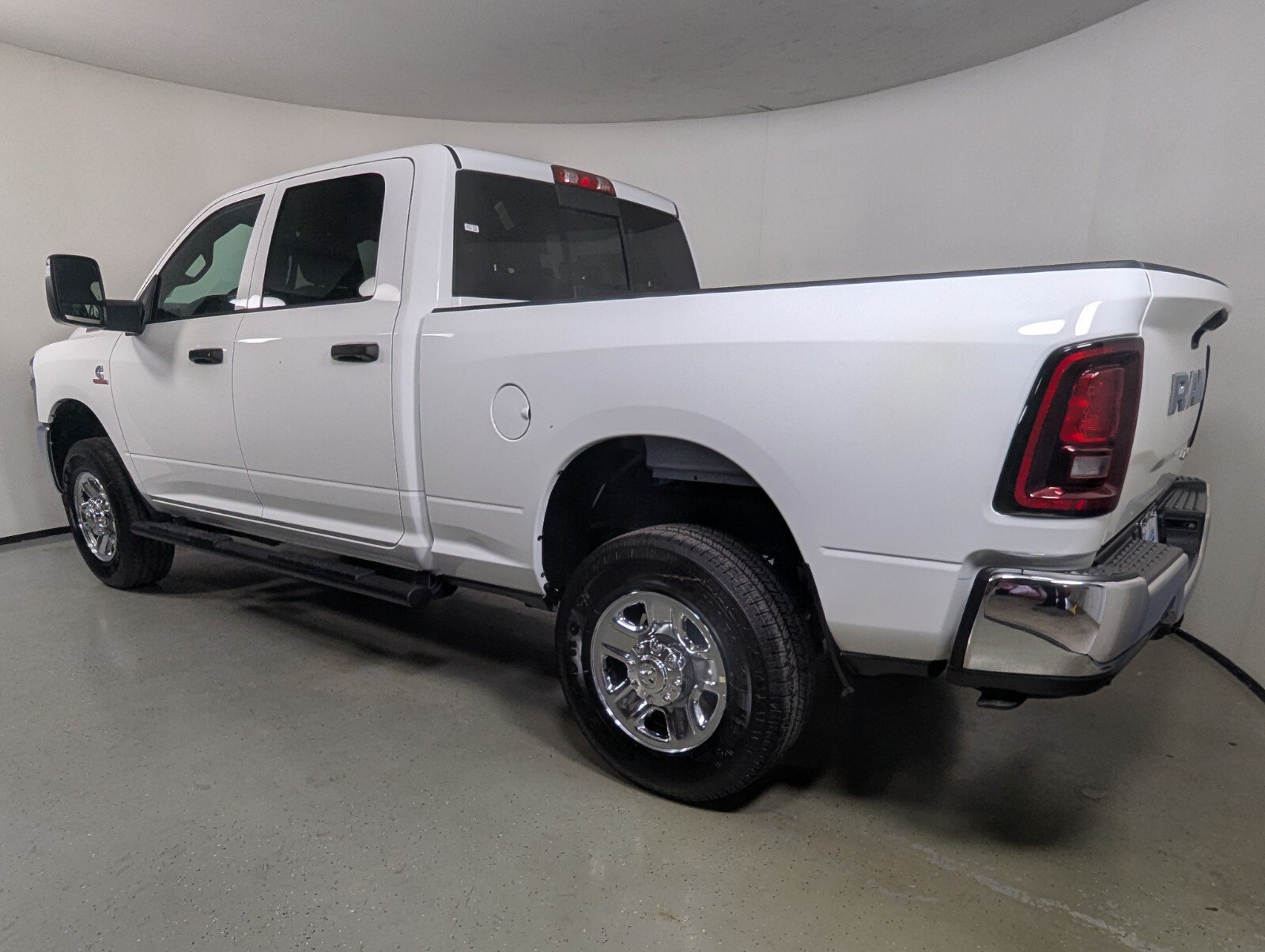 New 2026 RAM 2500 Tradesman AWD/4WD image 6