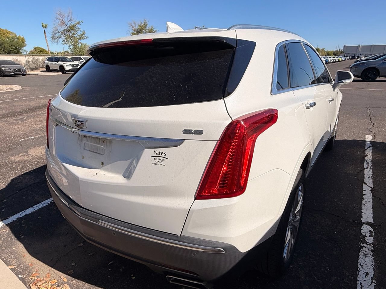 Used 2019 Cadillac XT5 Luxury w/ LPO, Radiant Package FWD image 5
