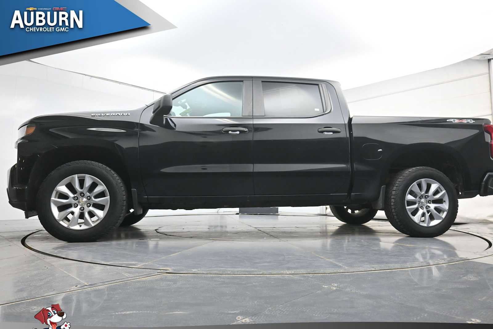Used 2019 Chevrolet Silverado 1500 Custom w/ Custom Convenience Package AWD/4WD image 19