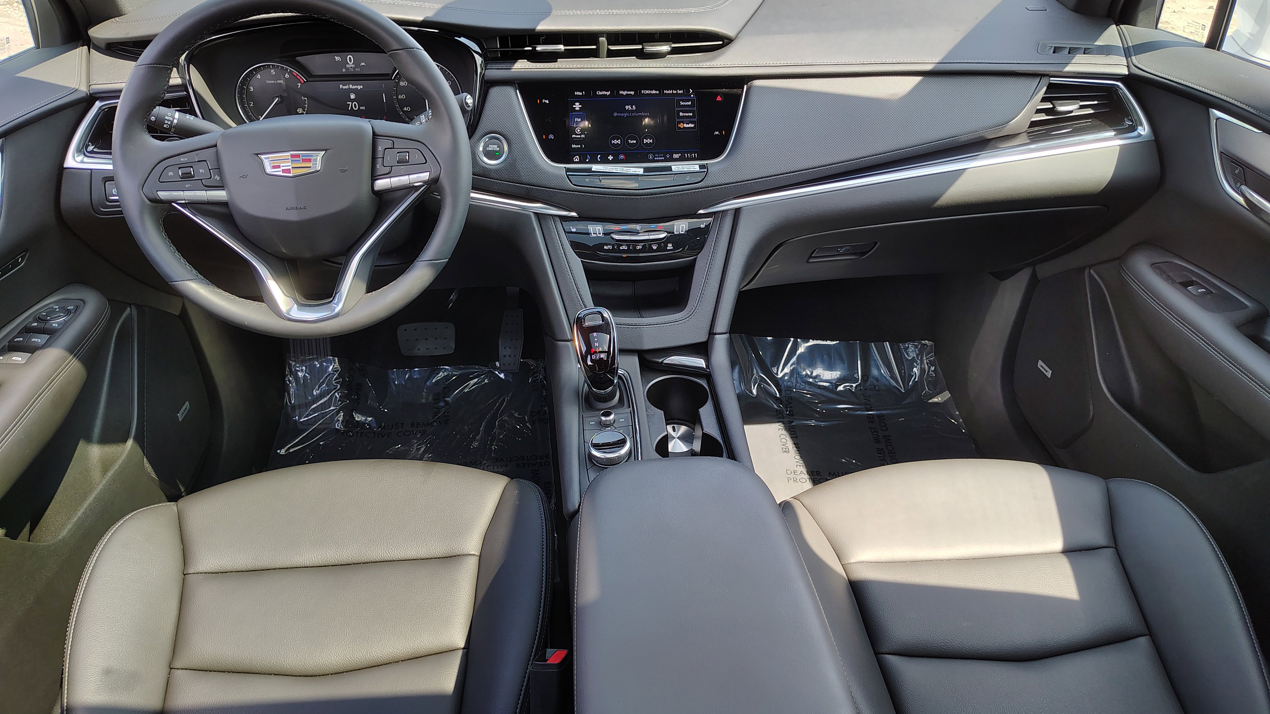 New 2025 Cadillac XT6 Luxury w/ LPO, Premium Carpet Package image 10