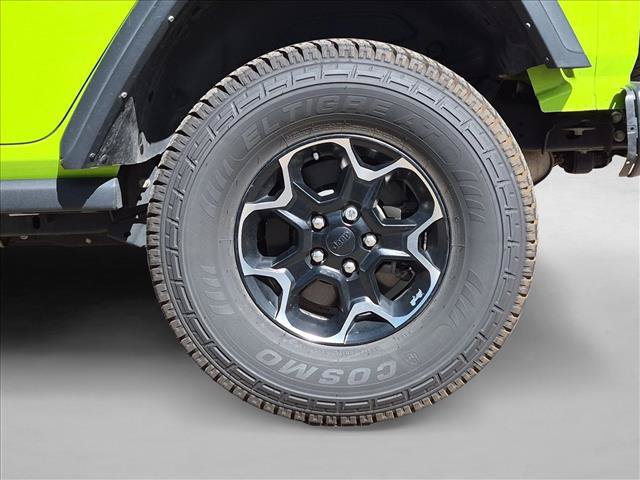 Used 2021 Jeep Wrangler Unlimited Rubicon 4xe w/ Cold Weather Group AWD/4WD image 9