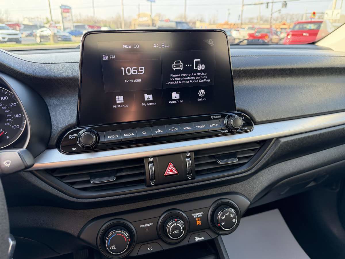 Used 2020 Kia Forte LXS image 22