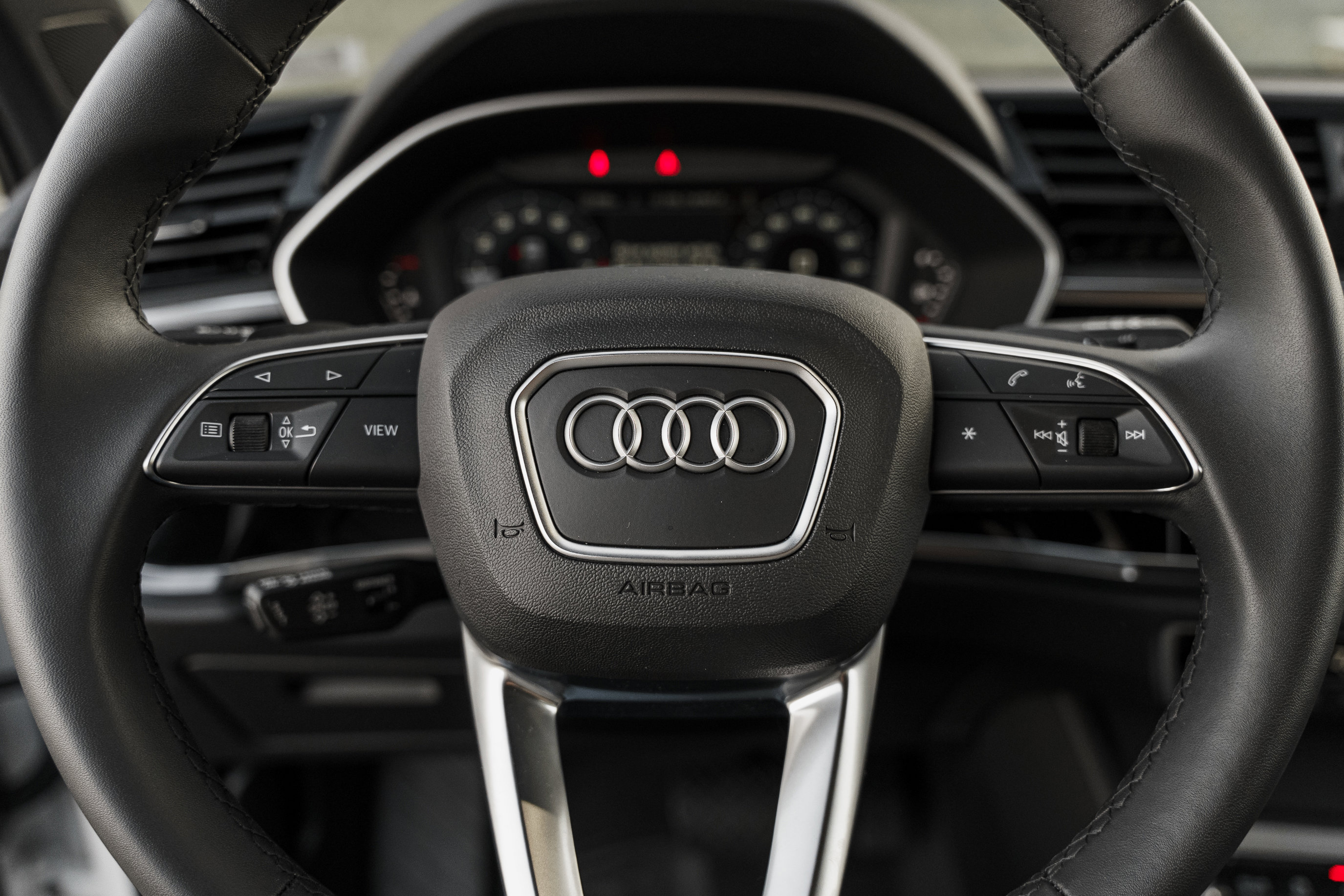 Certified 2025 Audi Q3 2.0T Premium w/ Convenience Package image 15