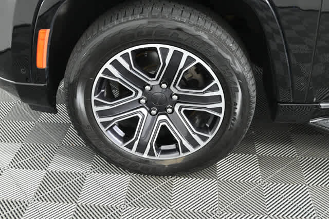 Used 2024 Jeep Wagoneer L Series II w/ Flexible Seating Group image 33