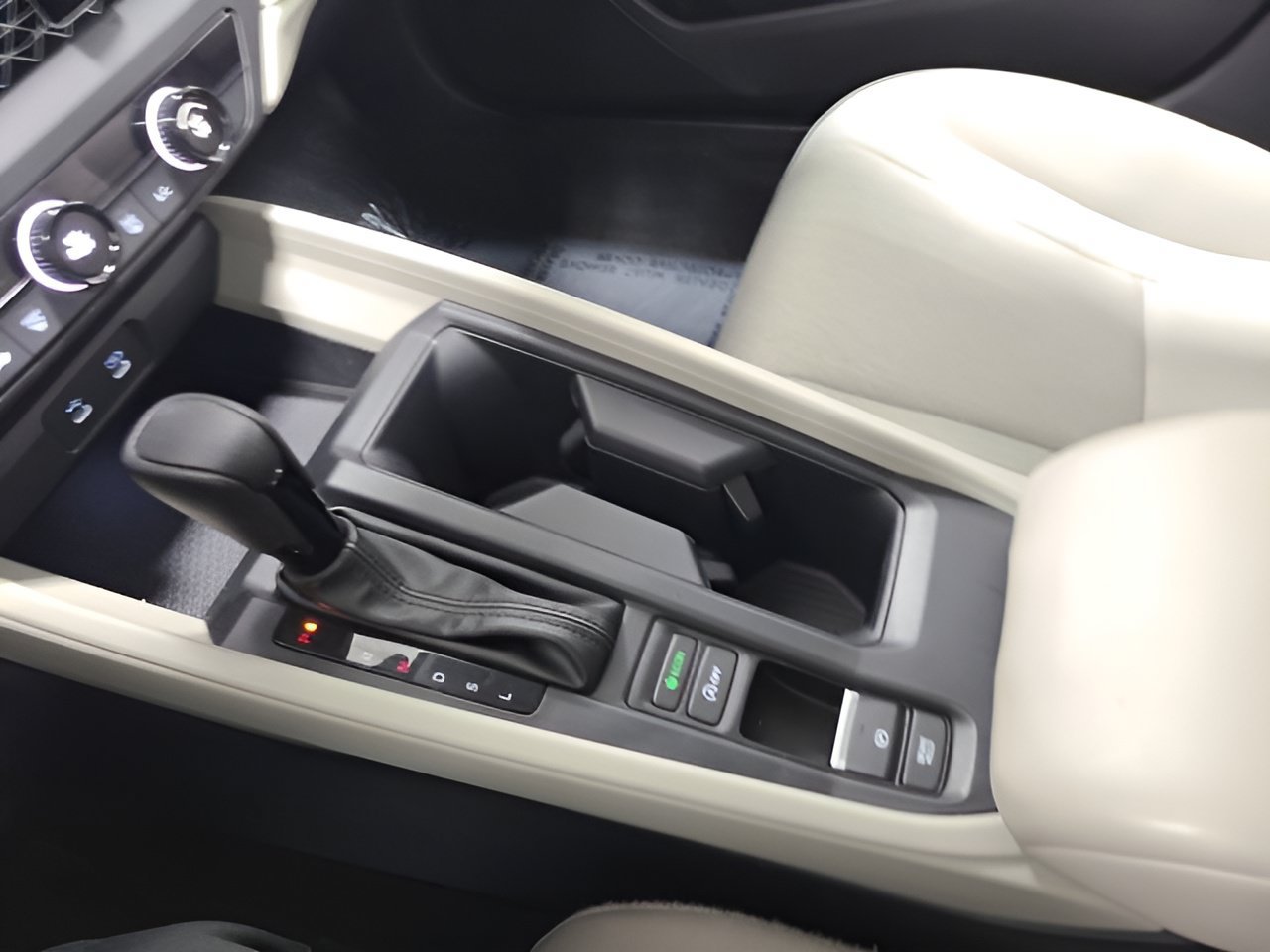 Used 2023 Honda Accord LX image 27