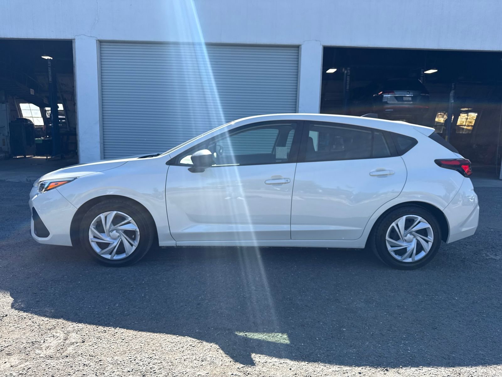 Used 2024 Subaru Impreza 2.0i AWD/4WD image 2