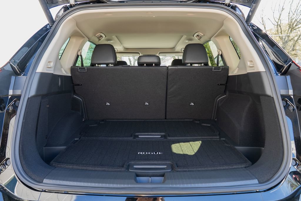 New 2026 Nissan Rogue Platinum image 8
