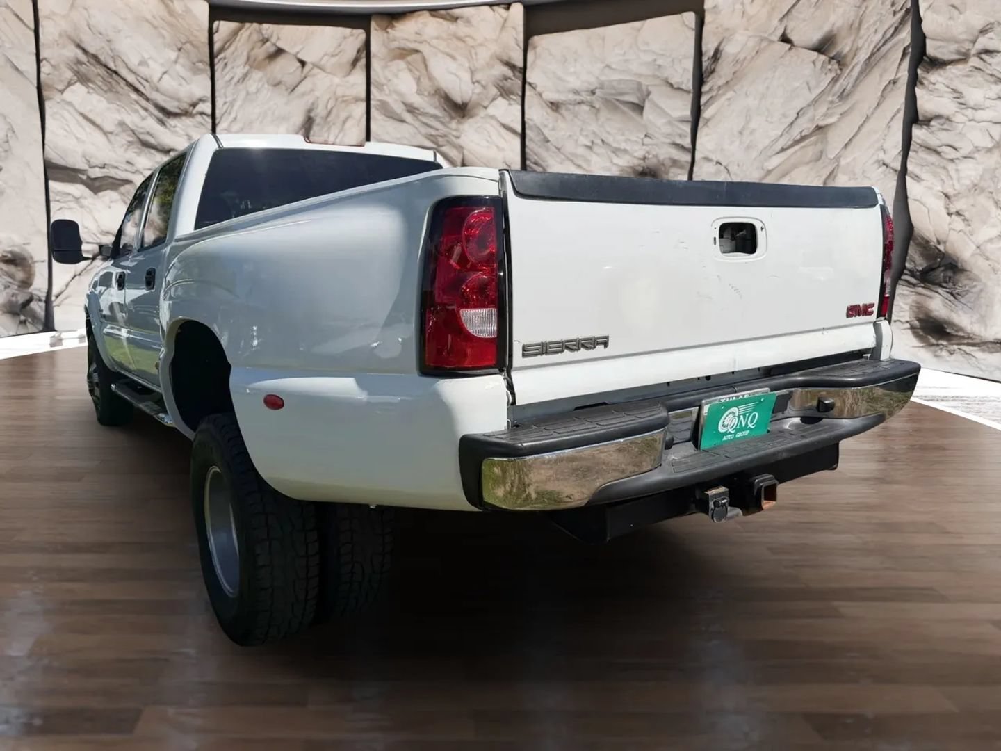 Used 2004 Chevrolet Silverado 3500 4x4 Crew Cab w/ Heavy-Duty Power Package image 8