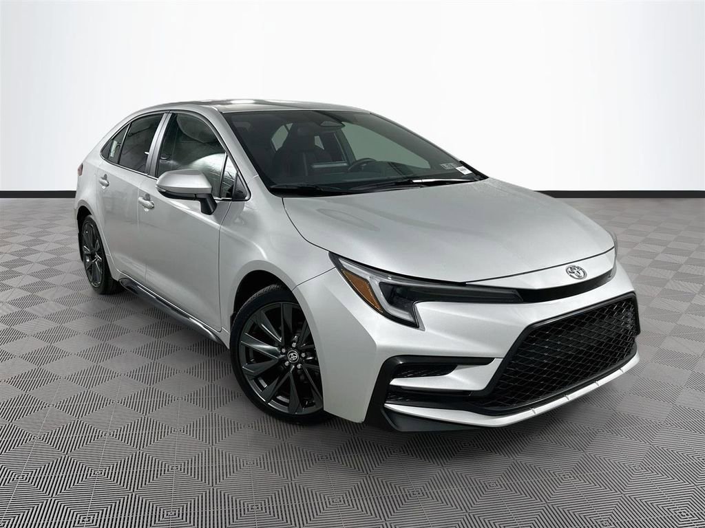 Certified 2025 Toyota Corolla SE FWD image 1