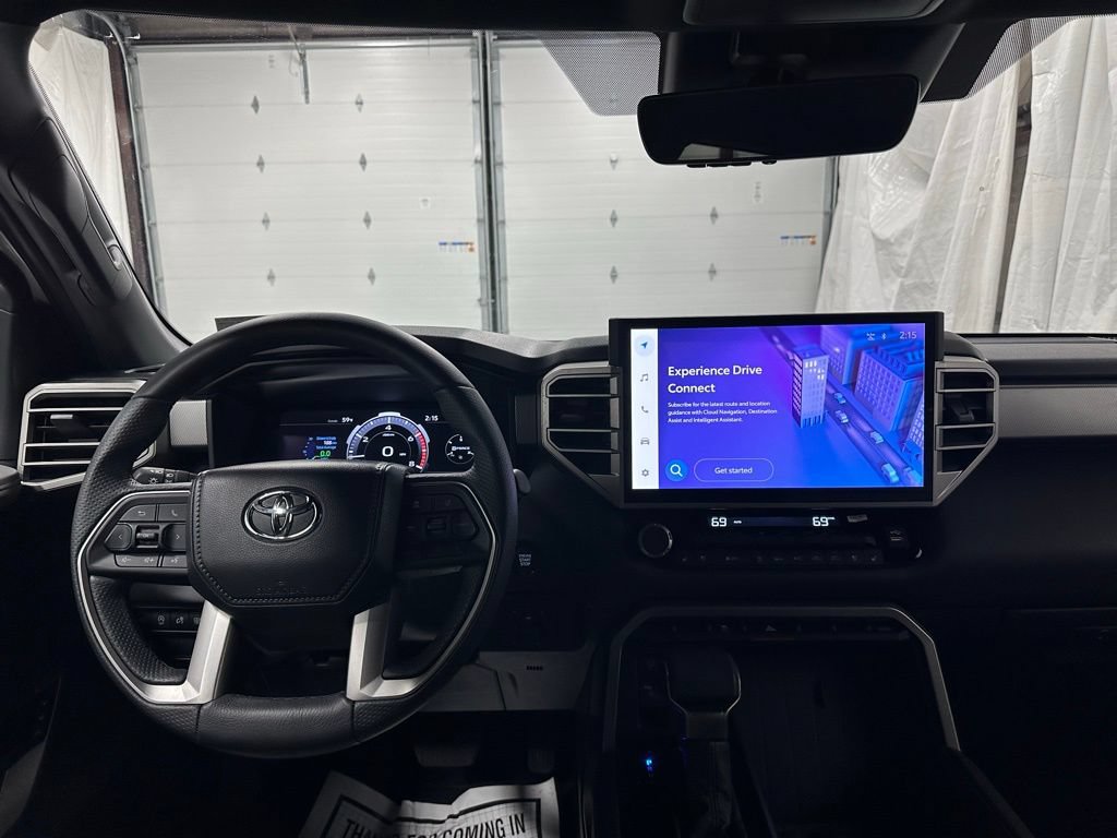 Used 2025 Toyota Tundra Limited AWD/4WD image 16