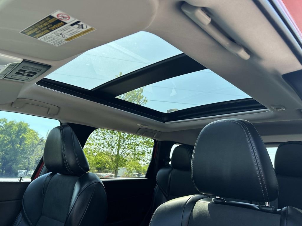 Used 2024 Mitsubishi Outlander SE Black Edition image 24