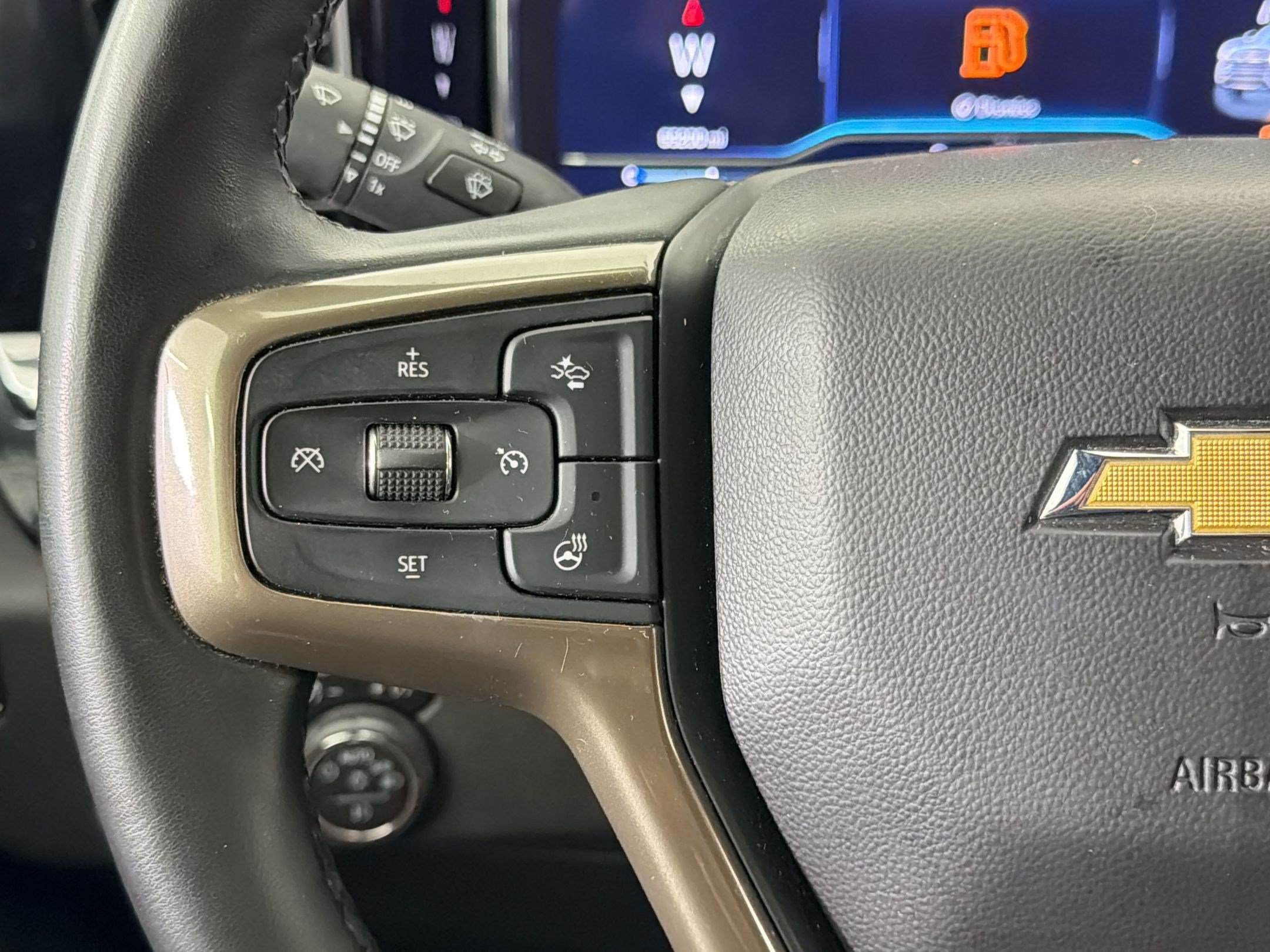 Used 2024 Chevrolet Silverado 2500 High Country w/ High Country Premium Package AWD/4WD image 18