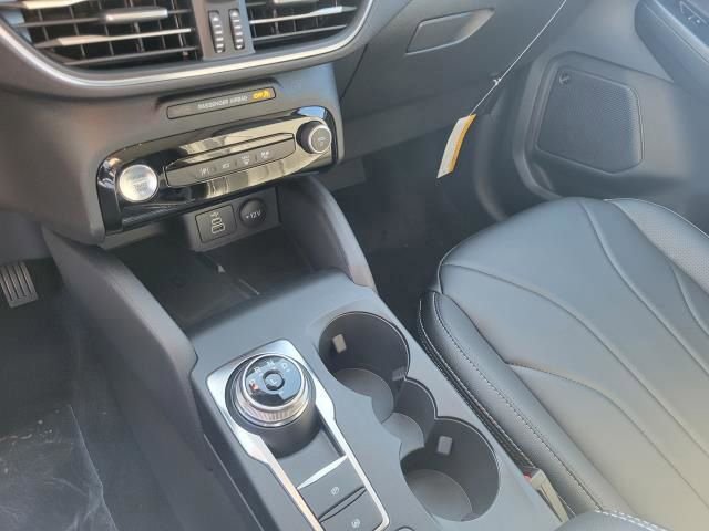 New 2026 Ford Escape SE w/ PHEV Premium Package image 36