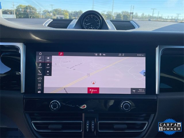 Used 2023 Porsche Macan image 17