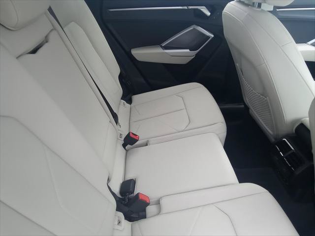 Certified 2022 Audi Q3 2.0T Premium w/ Convenience Package AWD/4WD image 24