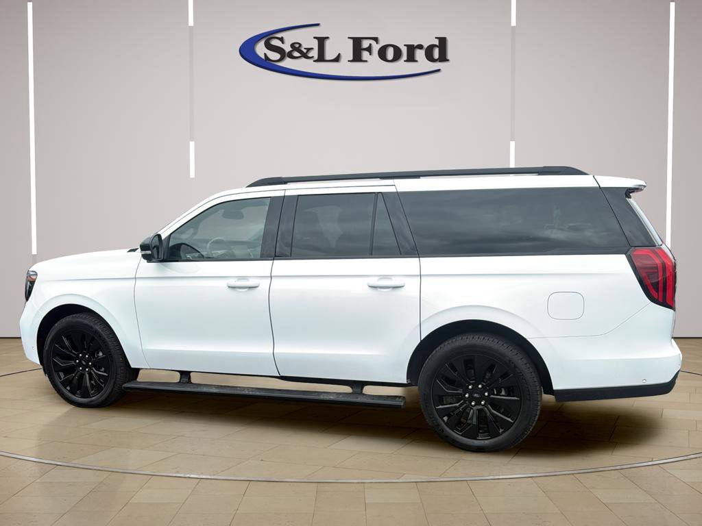 Used 2025 Ford Expedition Max Platinum w/ Stealth Appearance Package AWD/4WD image 4