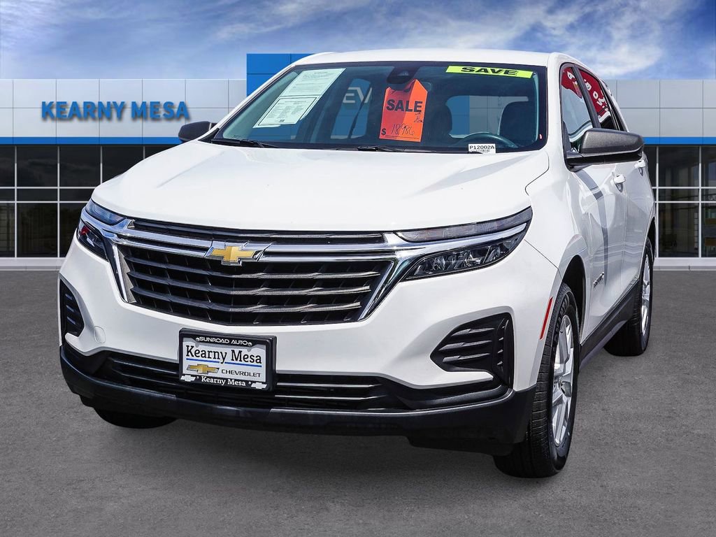 Used 2022 Chevrolet Equinox LS w/ LS Convenience Package image 4