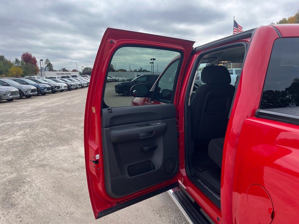 Used 2013 Chevrolet Silverado 1500 LT w/ All-Star Edition AWD/4WD image 28
