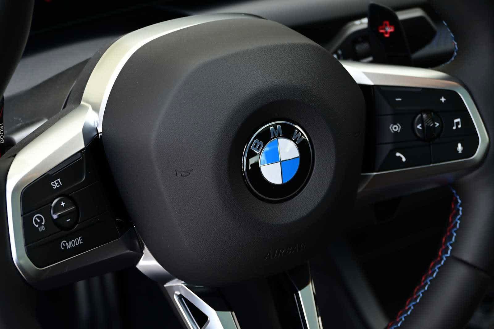 Used 2025 BMW M235i xDrive w/ Premium Package AWD/4WD image 17