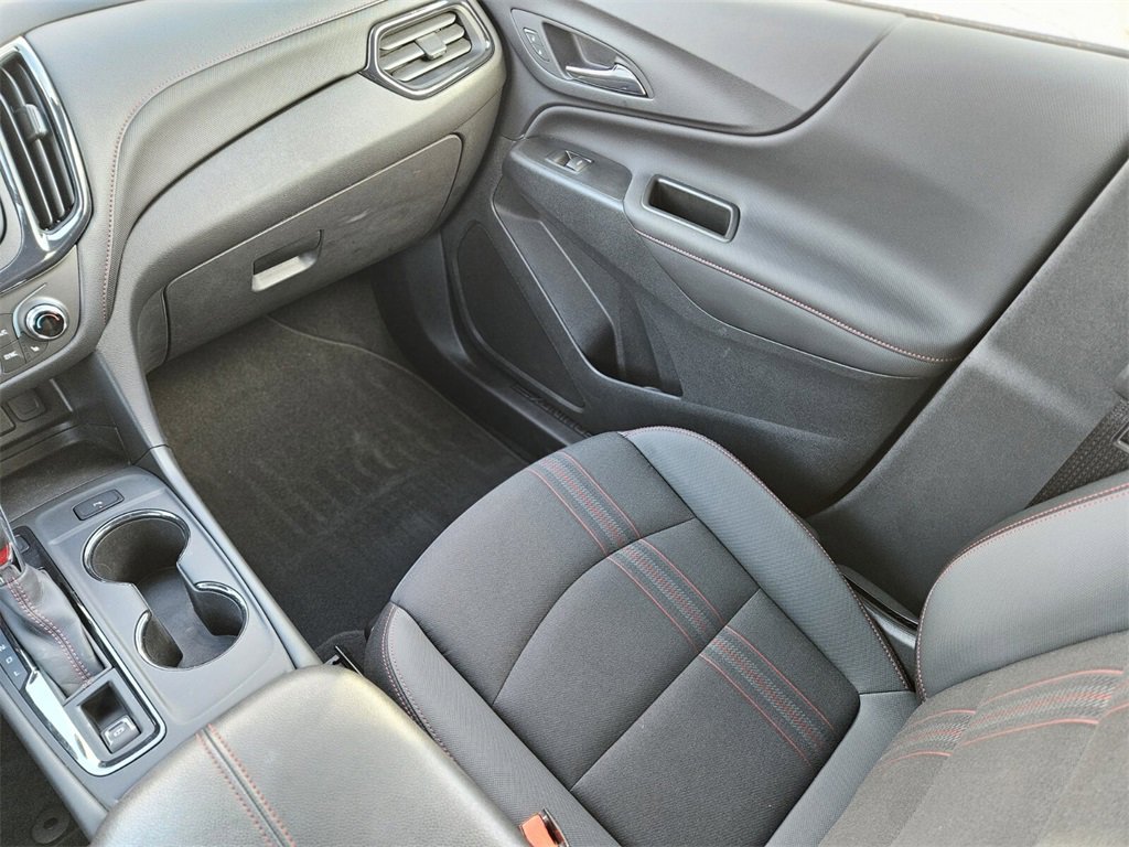 Used 2023 Chevrolet Equinox RS image 13