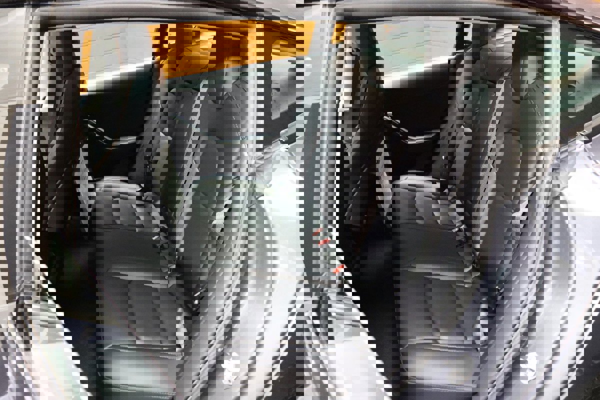 Used 2023 Tesla Model 3 Standard Range image 34