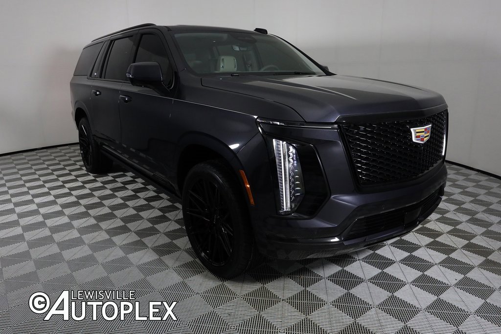 Used 2025 Cadillac Escalade ESV Sport Platinum image 3