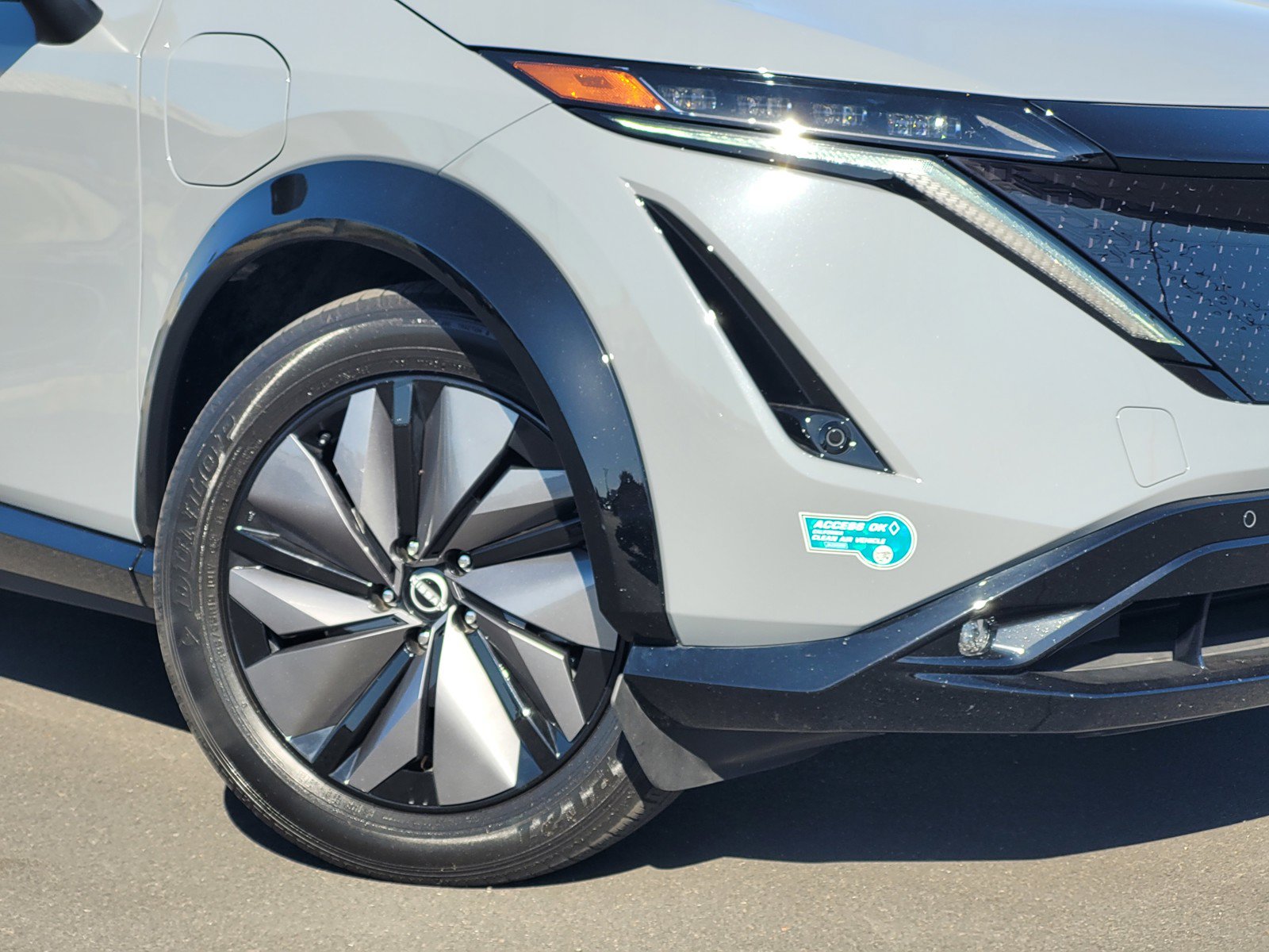 Certified 2024 Nissan Ariya FWD image 3