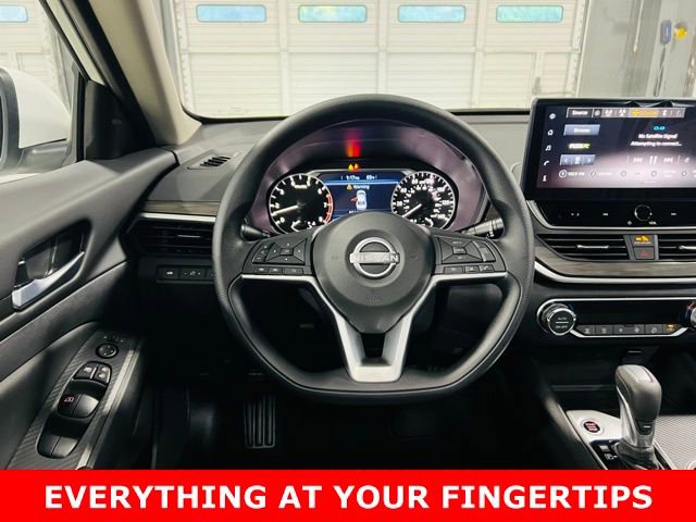 New 2025 Nissan Altima 2.5 SV w/ SV Special Edition Package image 5