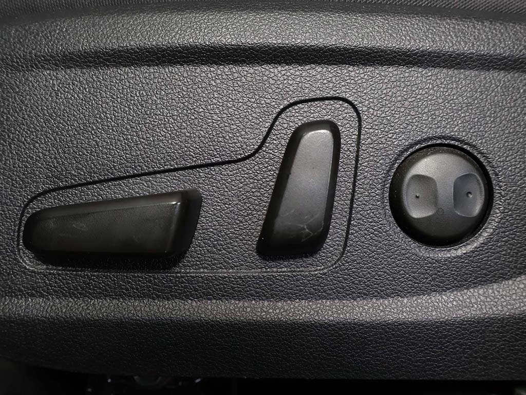 Used 2020 Hyundai Santa Fe SEL AWD/4WD image 28