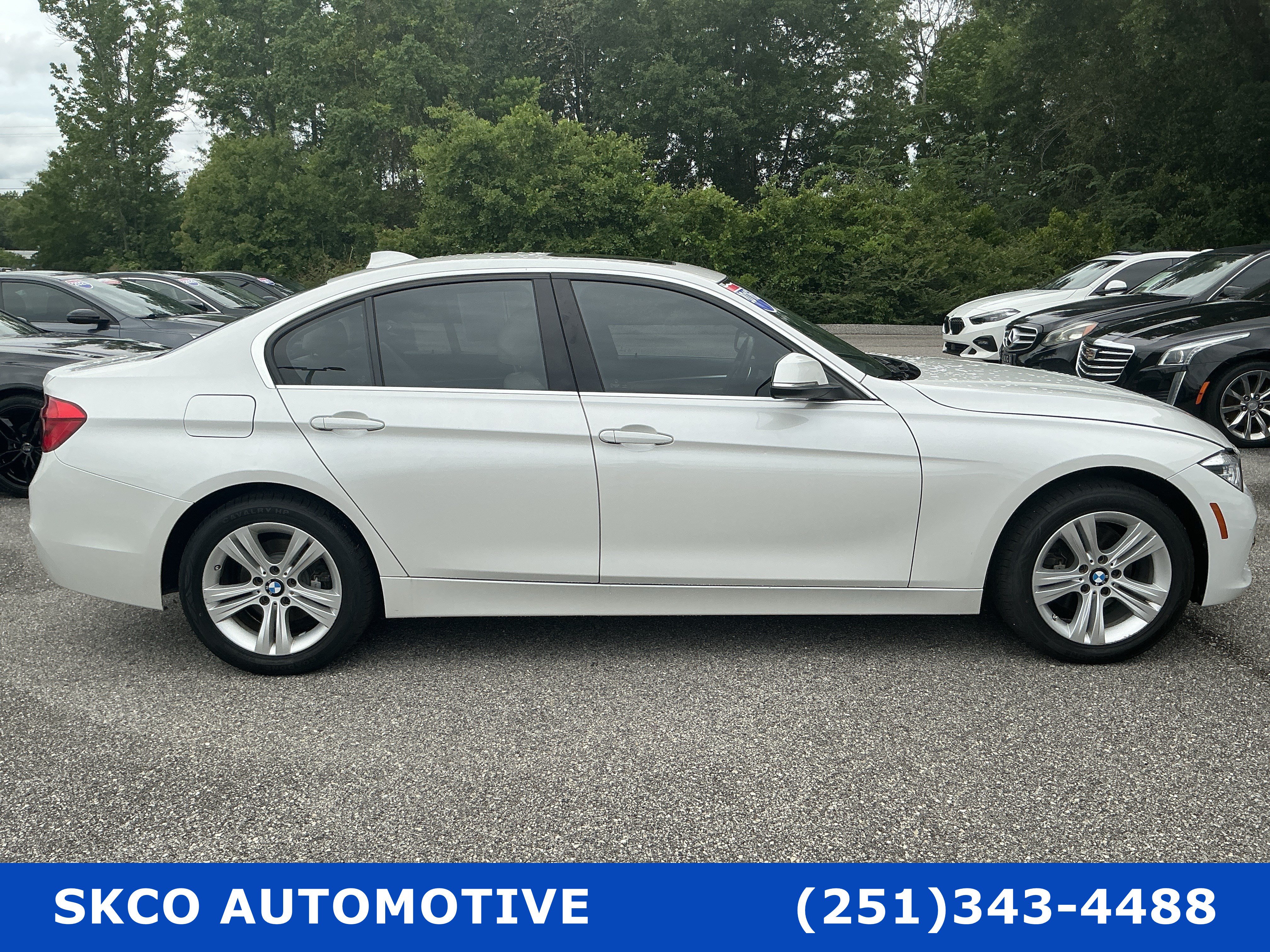Used 2016 BMW 328i xDrive Sedan AWD/4WD image 6