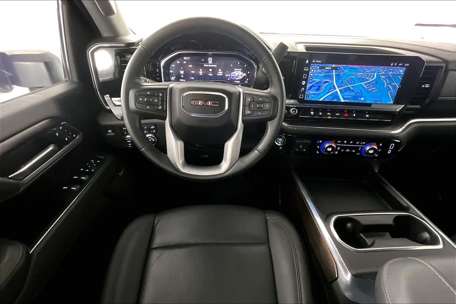 Used 2025 GMC Sierra 3500 SLT w/ Texas SLT Premium Package AWD/4WD image 6