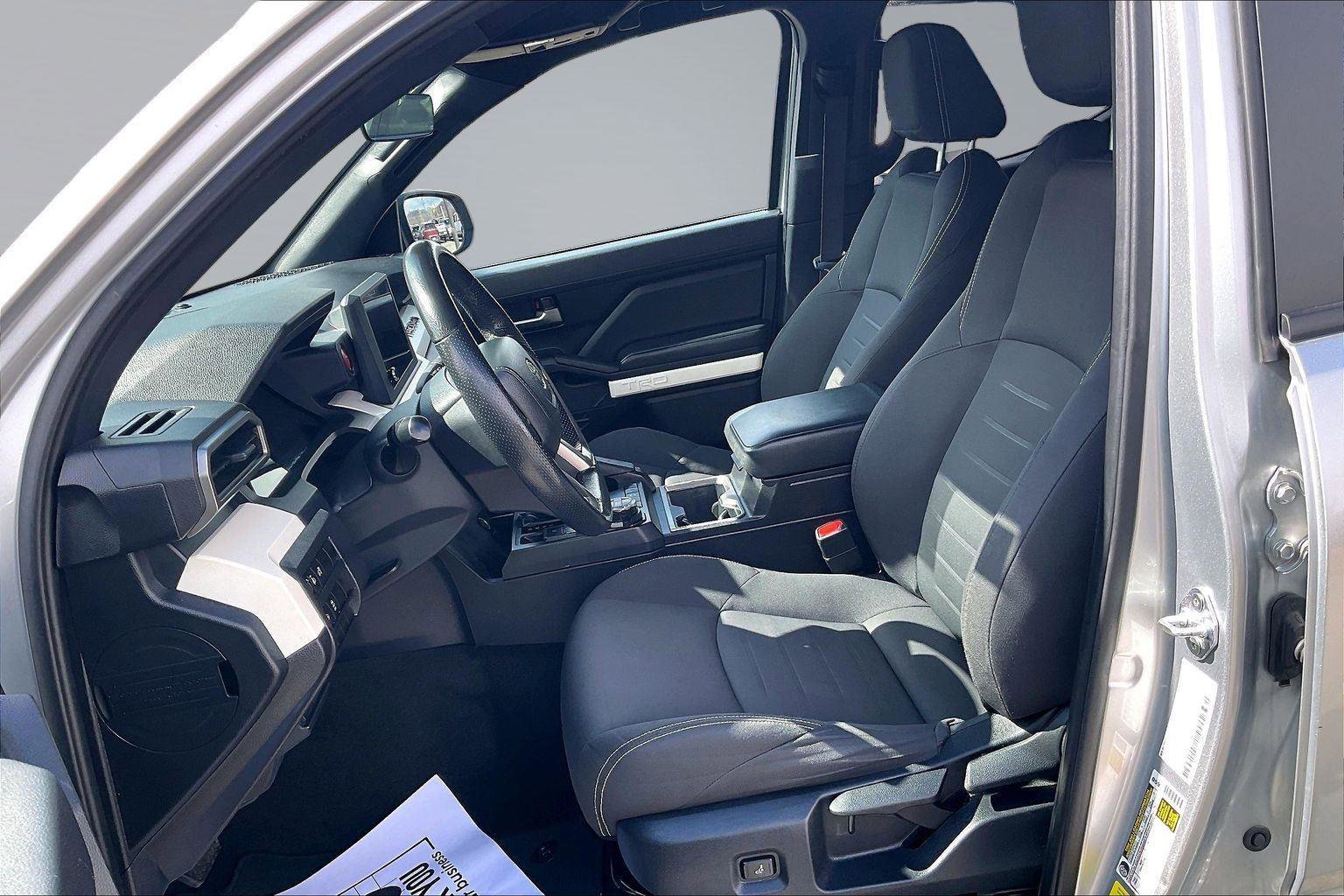 Used 2024 Toyota Tacoma TRD Off-Road image 26