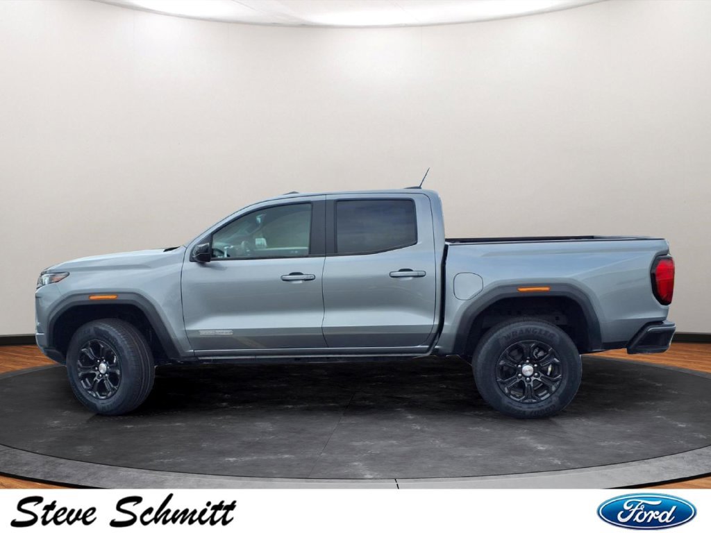 Used 2024 GMC Canyon Elevation RWD image 2