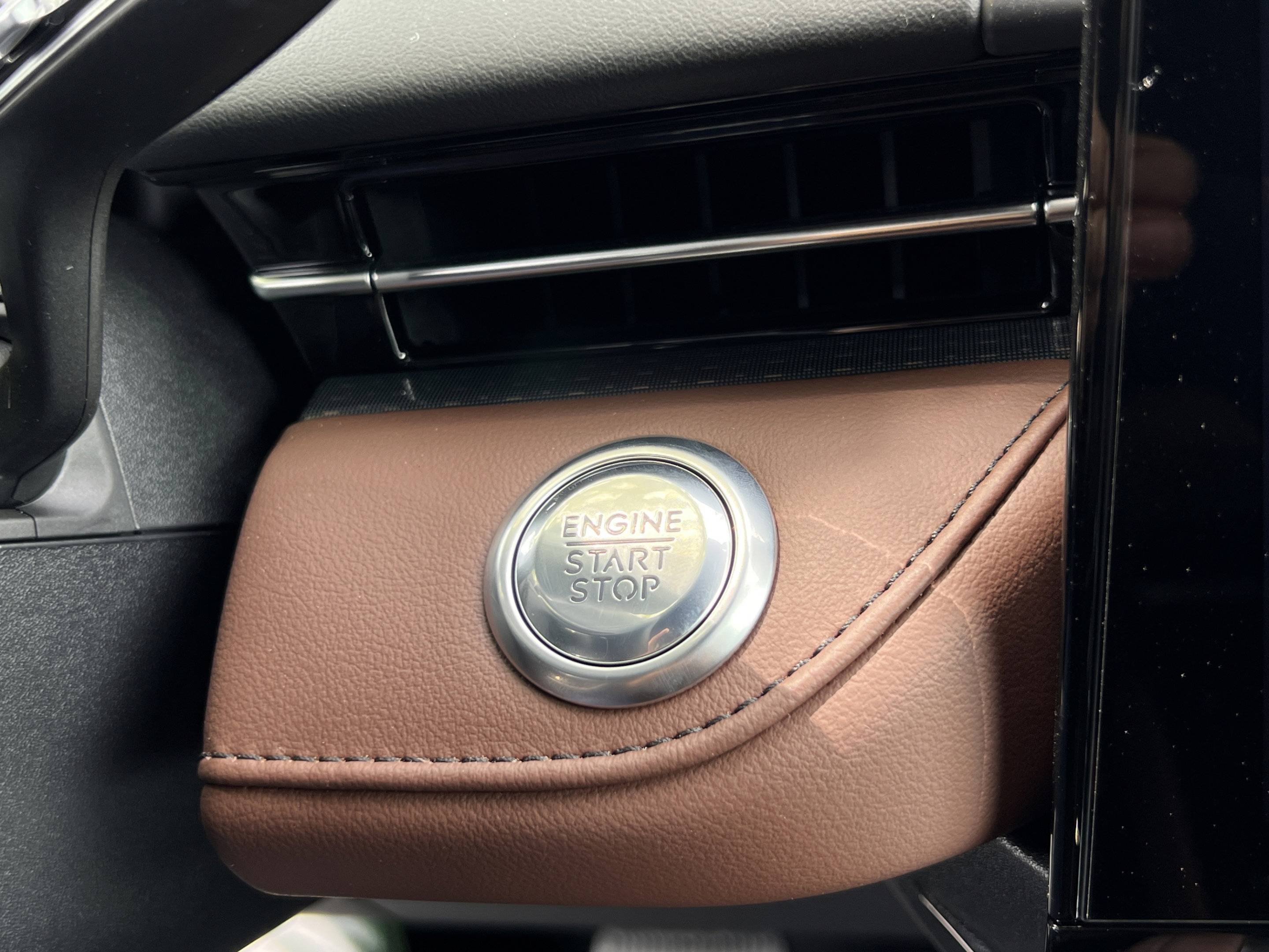 New 2026 Lincoln Nautilus Reserve AWD/4WD image 18