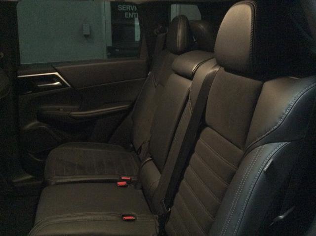 Used 2023 Mitsubishi Outlander SE image 36