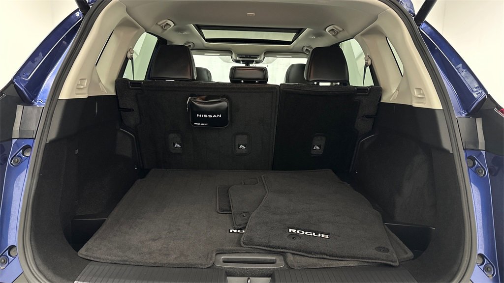 Certified 2023 Nissan Rogue SV w/ SV Premium Package image 12