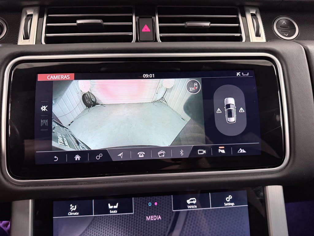 Used 2020 Land Rover Range Rover HSE AWD/4WD image 16