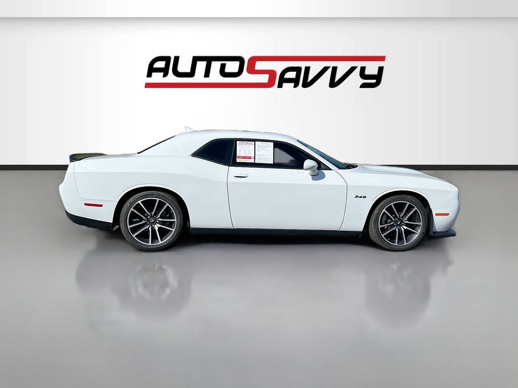 Used 2023 Dodge Challenger R/T RWD image 8