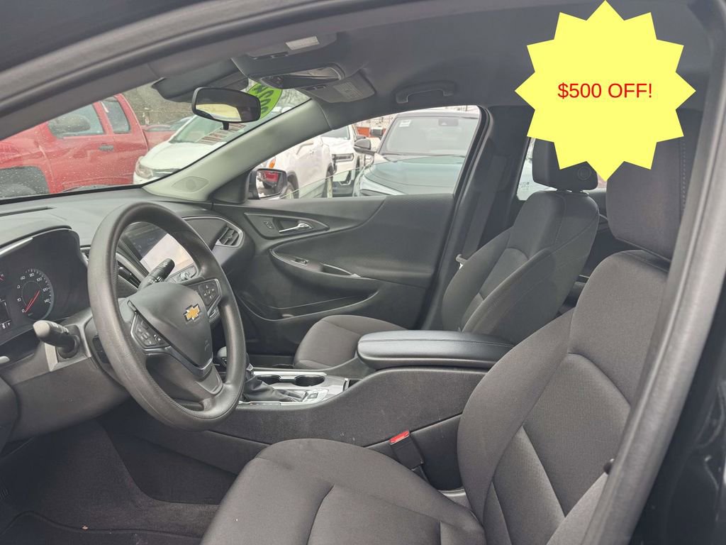 Used 2024 Chevrolet Malibu LT FWD image 17