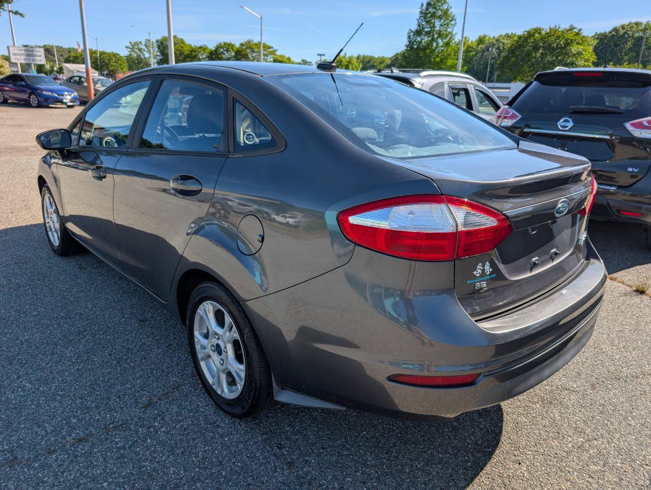 Used 2015 Ford Fiesta SE FWD image 5