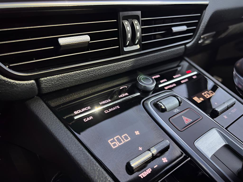 Used 2020 Porsche Cayenne AWD/4WD image 54
