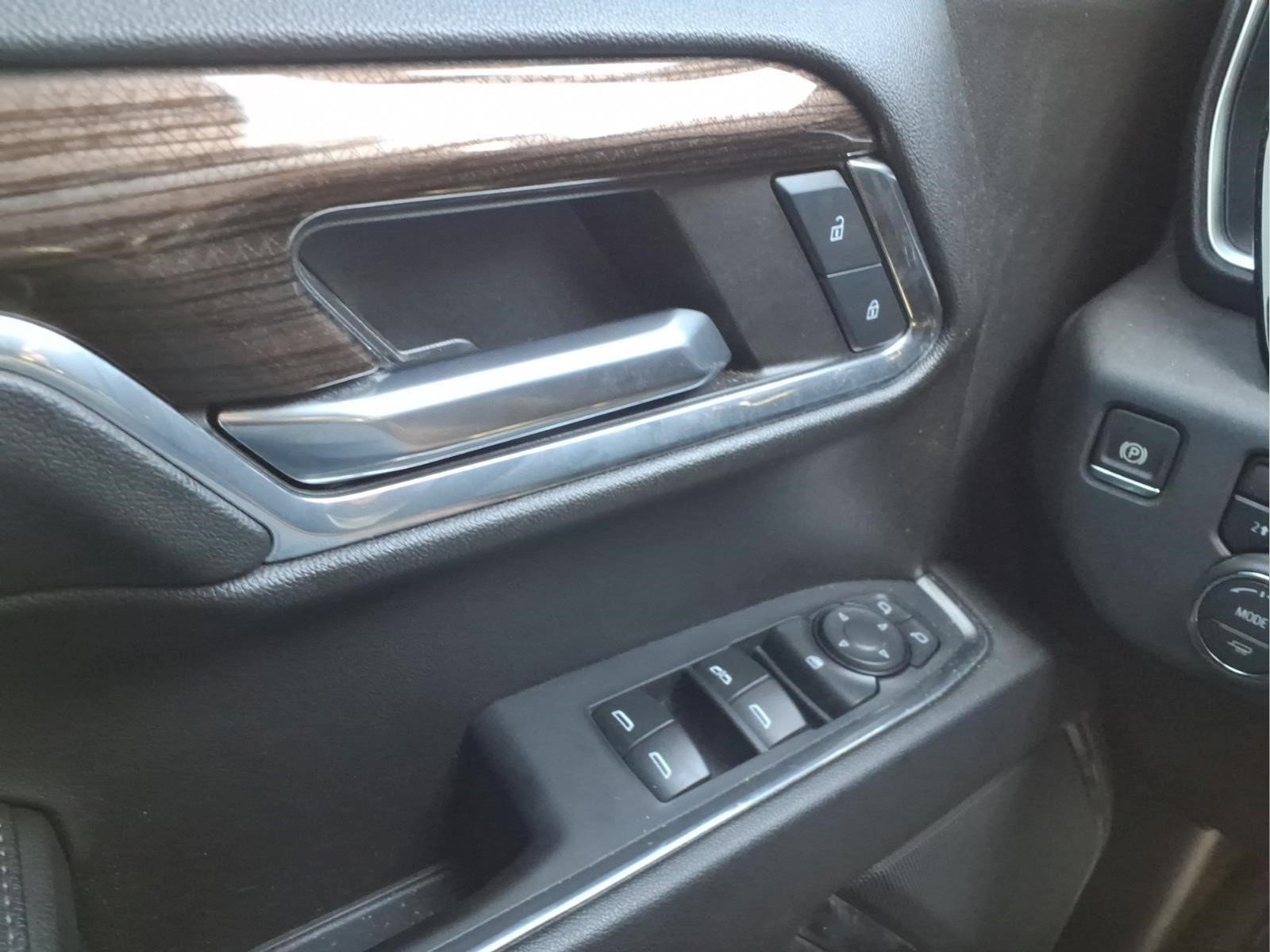 Certified 2024 Chevrolet Silverado 1500 LT AWD/4WD image 19