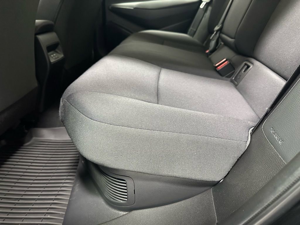 Used 2025 Toyota Corolla LE image 45