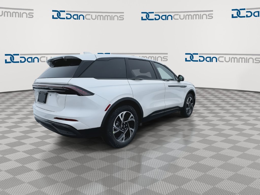 New 2026 Lincoln Nautilus Premier w/ Jet Appearance Package AWD/4WD image 8