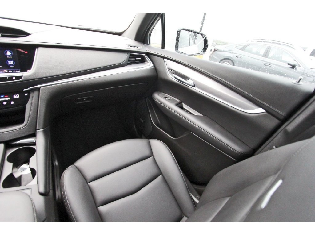 Used 2023 Cadillac XT5 Luxury FWD image 10