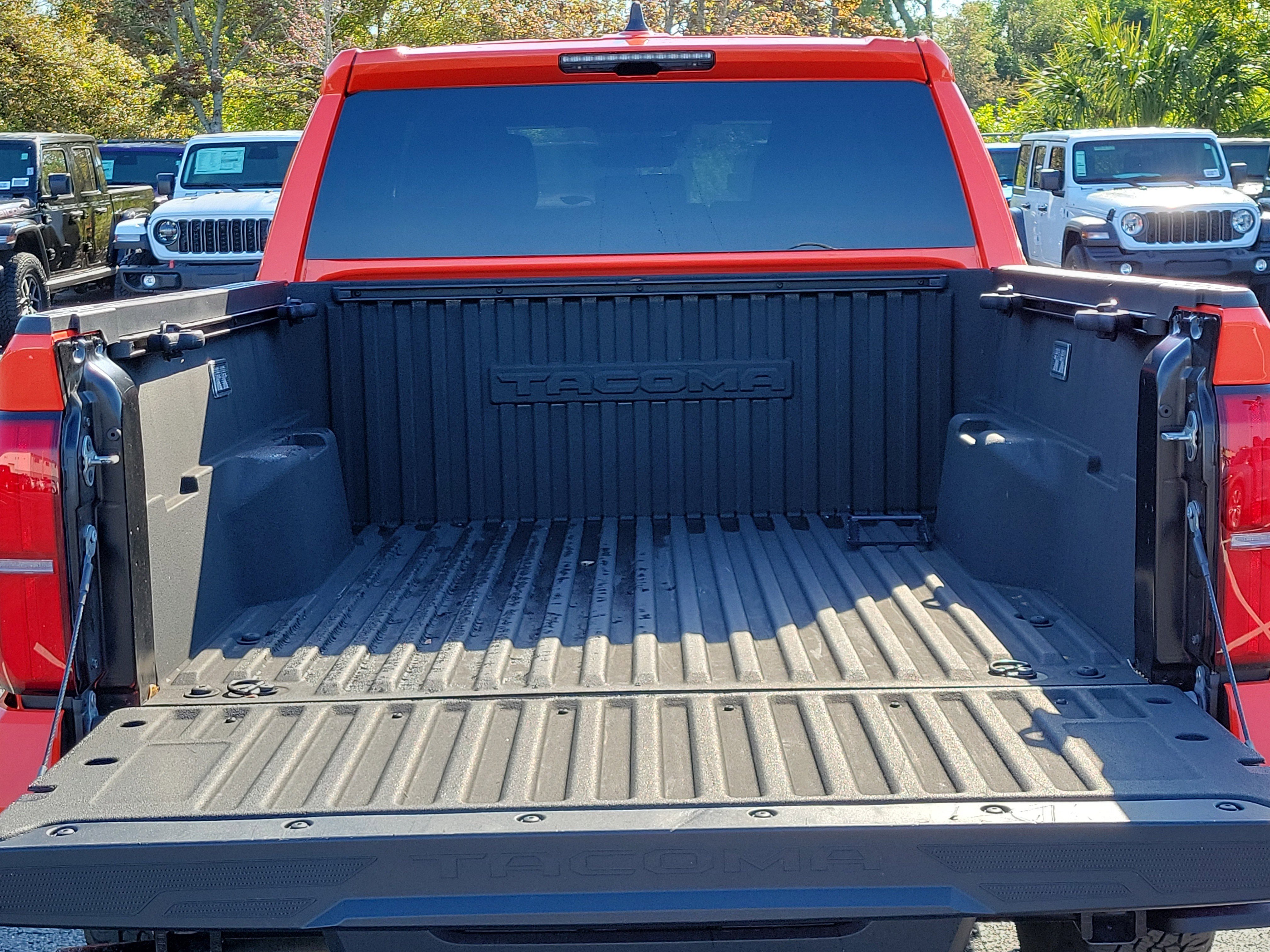 Used 2024 Toyota Tacoma TRD Off-Road image 11