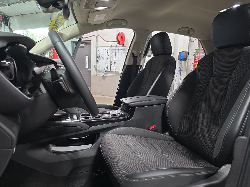 Used 2023 Buick Envision Preferred AWD/4WD image 15