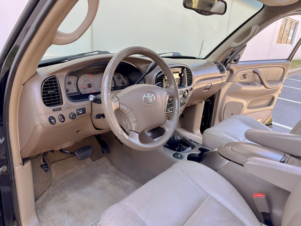 Used 2004 Toyota Sequoia Limited image 22