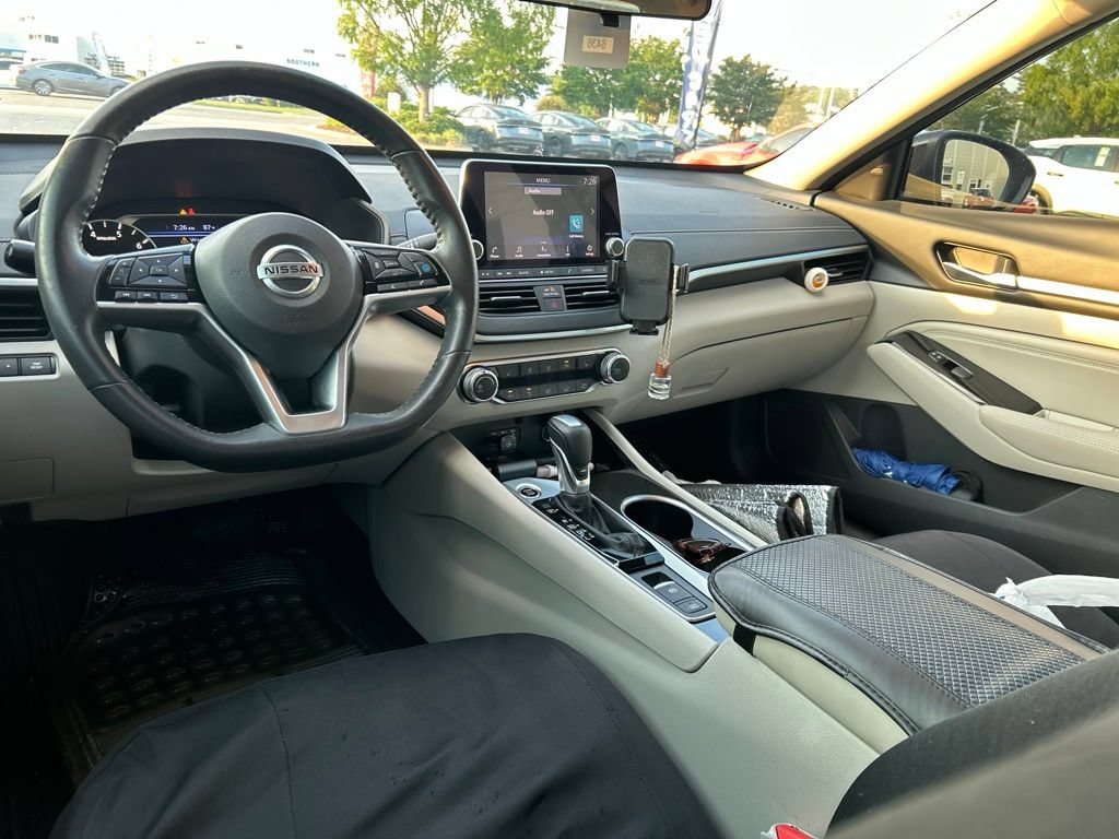 Used 2022 Nissan Altima 2.5 SV w/ SV Premium Package AWD/4WD image 14