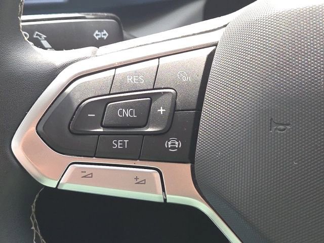 Used 2022 Volkswagen Taos SE image 38